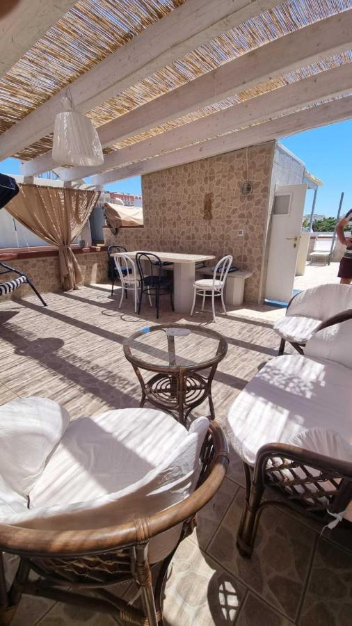 Ferienwohnung Il Girasole, Distante Solo 200 Mt. Reali Dal Mare Lido Marini Exterior foto